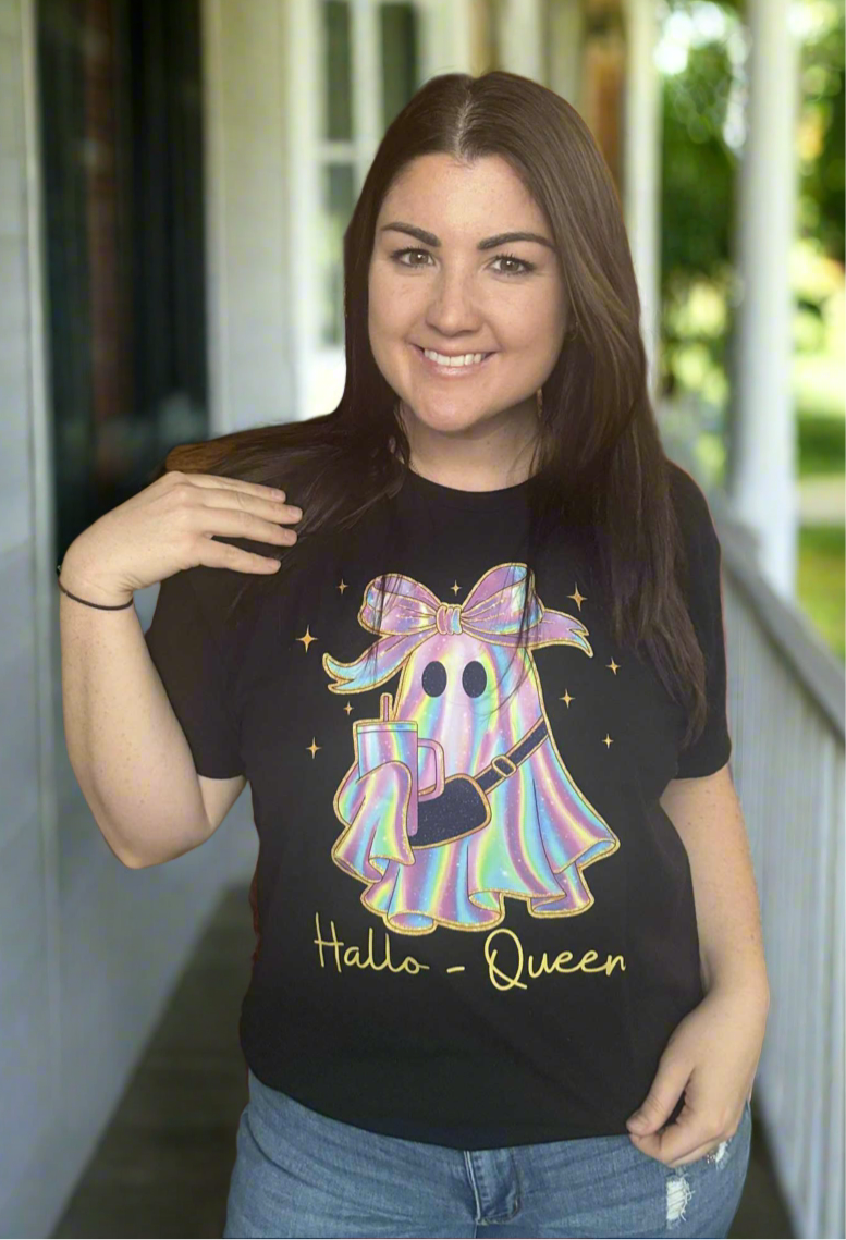 Hallo- Queen Tee