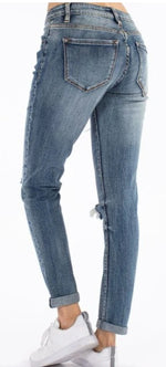 Relax a Bit Kancan Distressed Jeans